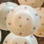 Assiettes creuses Digoin Sarreguemines petites fleurs
