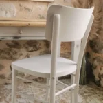 Bureau vintage patiné et sa chaise Luterma