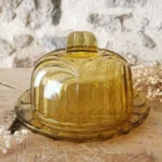 Cloche à gâteau Art Déco en verre jaune ambré 6 Cloche à gâteau Art Déco en verre jaune ambré