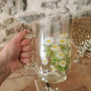 Pichet ancien en verre épais, motifs Marguerites